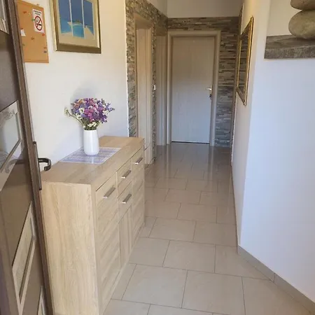 Komfortable In * Vodice