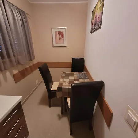Komfortable In Apartment *