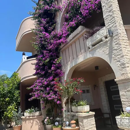 Apartment Komfortable In Vodice